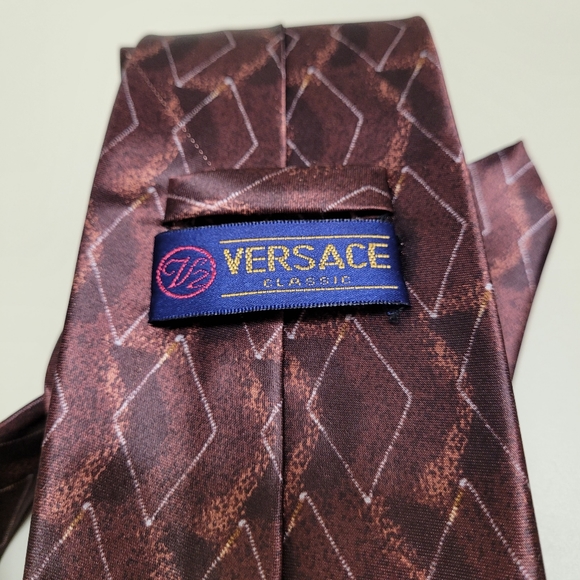 Versace Classic V2 Silk Tie - Picture 5 of 13